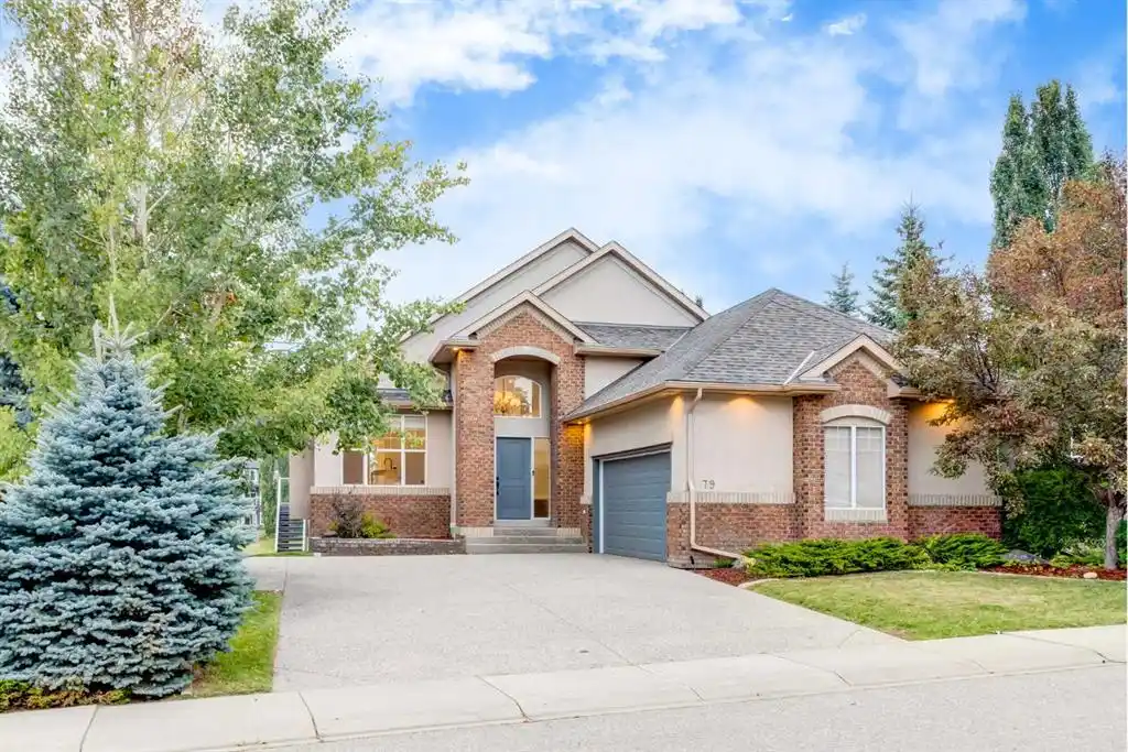 Executive Bungalow in Discovery Ridge