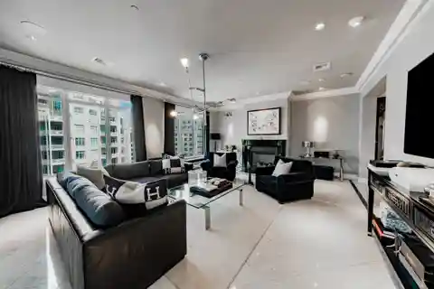 Sophisticated Sub-Penthouse at the Ritz-Carlton Residences