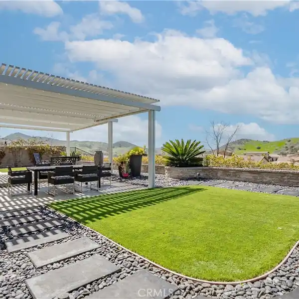 SINGLE-STORY CORTESA HOME