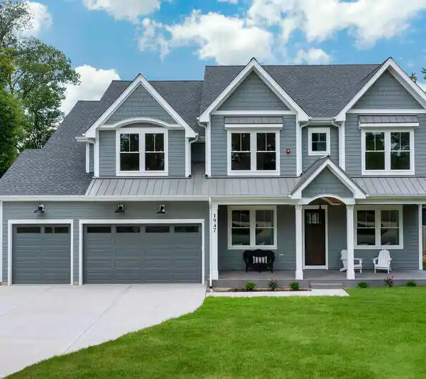 SPECTACULAR BRAND NEW CONSTRUCTION