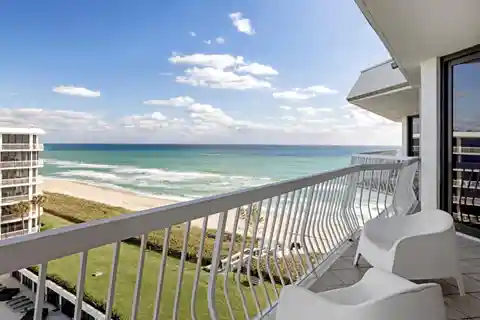 Stylish Renovated Apartment with Ocean and Intracoastal Views