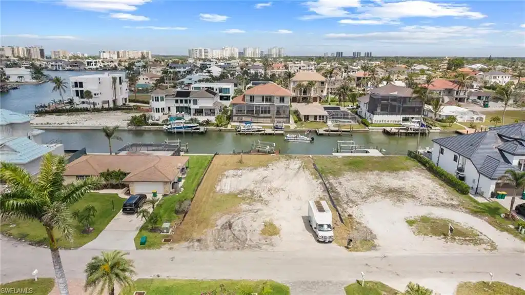 Exceptional Waterfront Home Site
