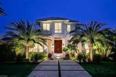 Amazing New Construction in Olde Naples