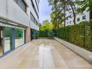 Luxury Apartment Blending Tranquility and Convenience