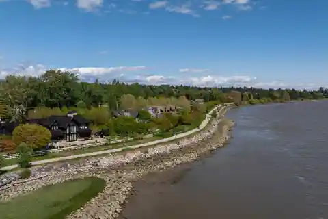 Grayross Estates: Once in a Lifetime Opportunity to Build Your Dream Estate