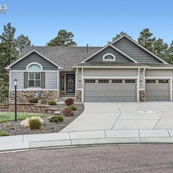 TRANQUILITY IN SANCTUARY POINTE