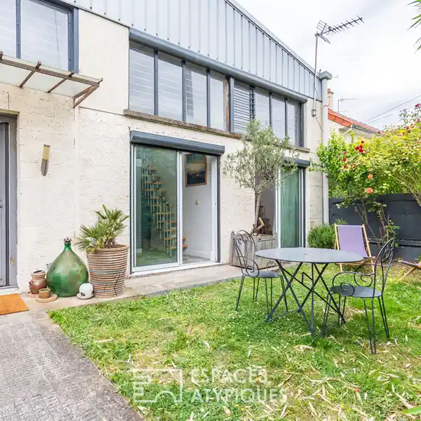 INCREDIBLE LOFT WITH ENCLOSED GARDENS
