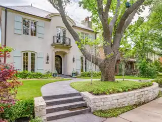 Sophisticated Transitional French Style in Highland Park