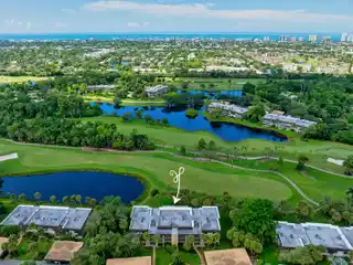 Completely Reimagined Top-Floor Residence
