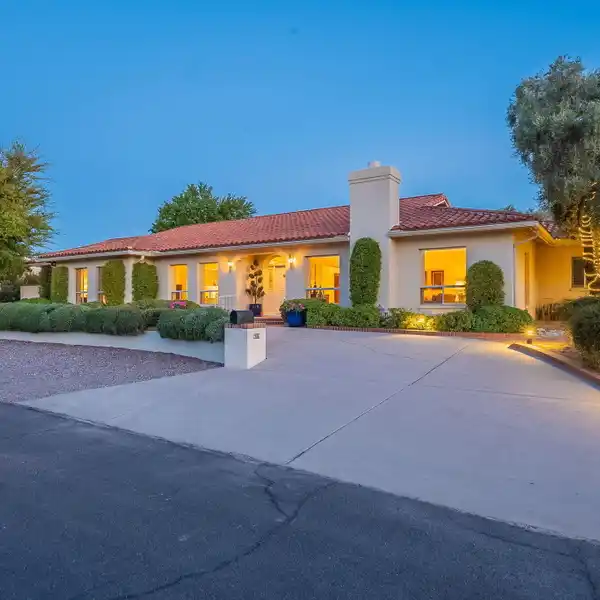 TRADITION MEETS SOUTHWEST FLAIR