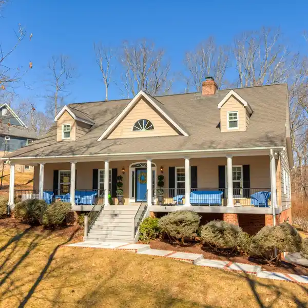 METICULOUSLY UPDATED CAPE COD STYLE HOME