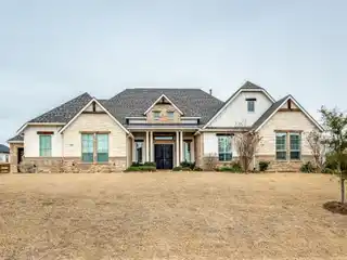 Beautiful Meticulously-designed One-story Country Home