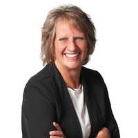 Shirley Noles