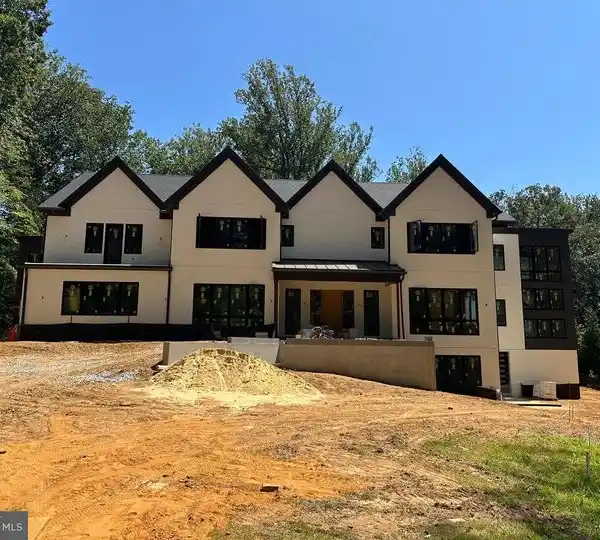 UNIQUE NEW CONSTRUCTION OPPORTUNITY