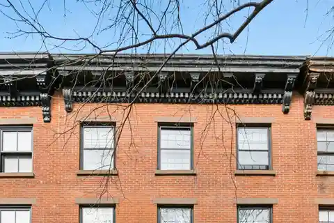Cobble Hill 25-foot Townhouse