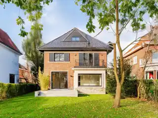 Completely and Tastefully Renovated Circa 1953 Villa