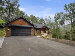 Stunning Modern Log Home