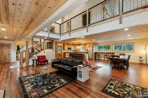 Adventure-ready Home Near Echo Lakes