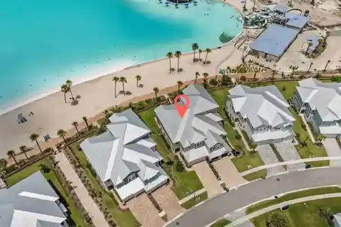 Paradise at the Beachwalk