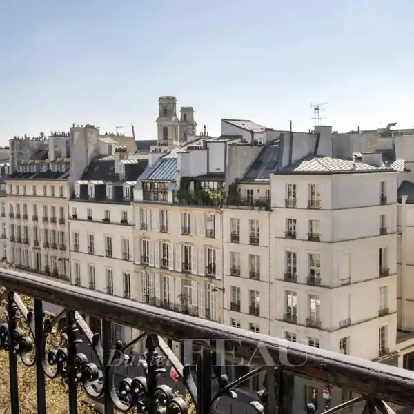 IMMACULATE APARTMENT ON THE TOP TWO FLOORS