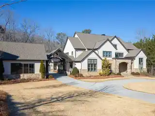 Resplendent Traditional-style Home in River Club