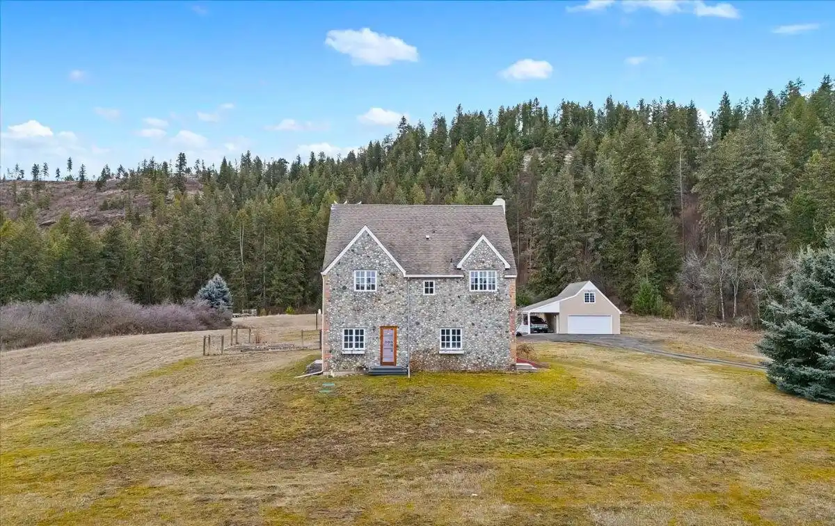 Country Living on Ten Acres
