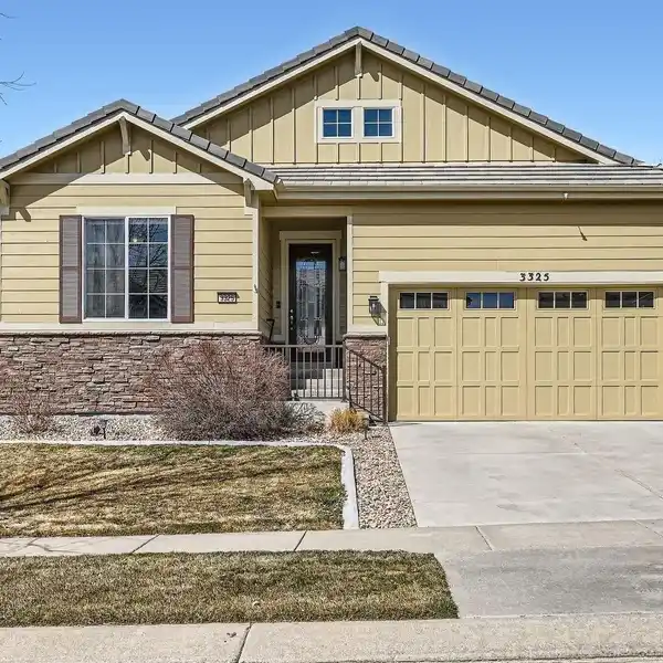 BEAUTIFUL SOUTH FACING RANCH