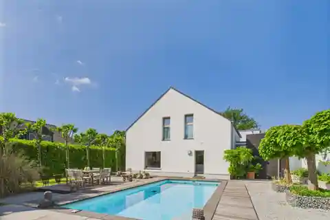 Exclusive Architect-Designed House