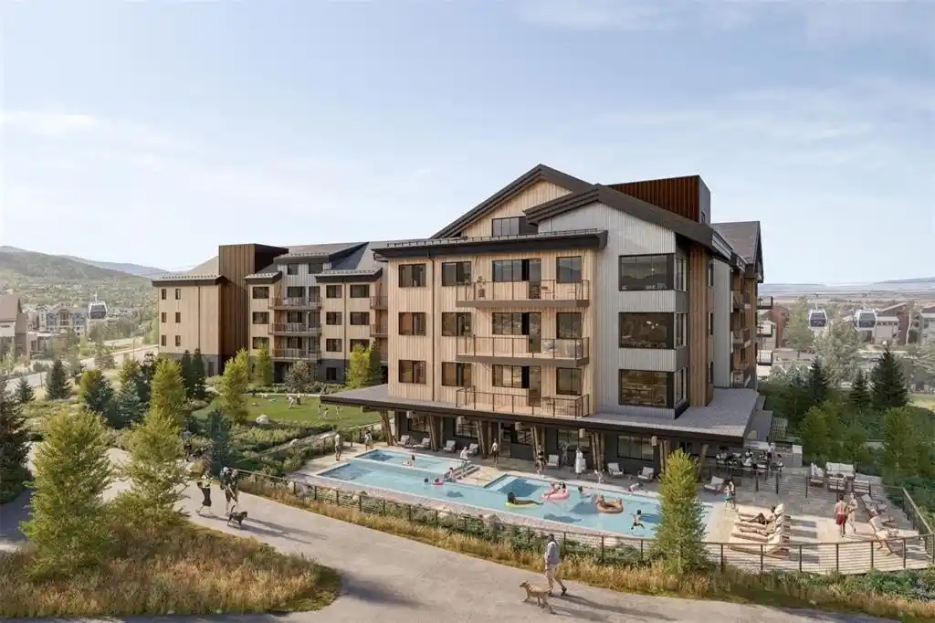 Premier Top-floor Residence at the Amble