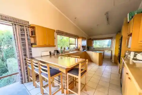 Much-loved Home with Breathtaking Views