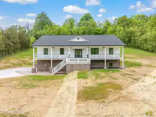 Immaculate New Home on 5.6 Acres