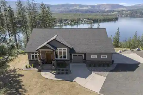 Rancher on Serene Acreage with Panoramic Views