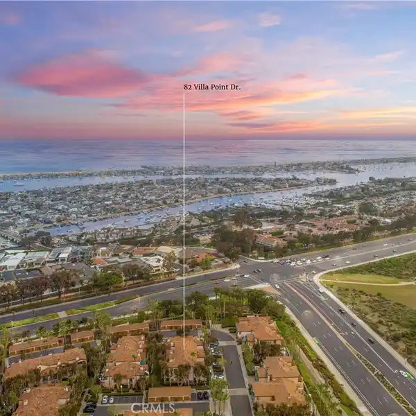 BEAUTIFUL VILLA POINT HOME