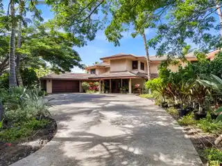 Exclusive Coastal Retreat with World-Class Amenities