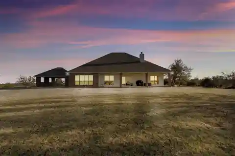 Beautiful Ranch Property with Long-range Views