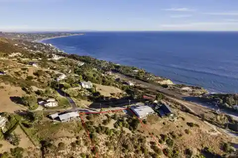Build Your Ocean-View Dream Home