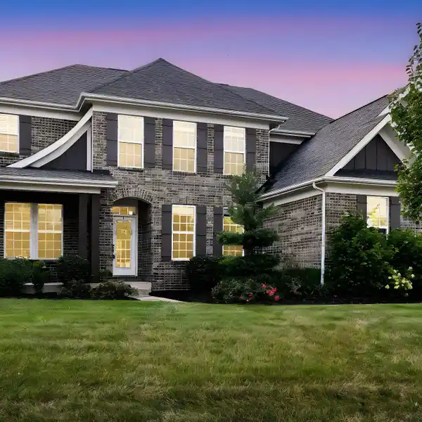 BEAUTIFUL HOME IN A CONVENIENT LOCATION