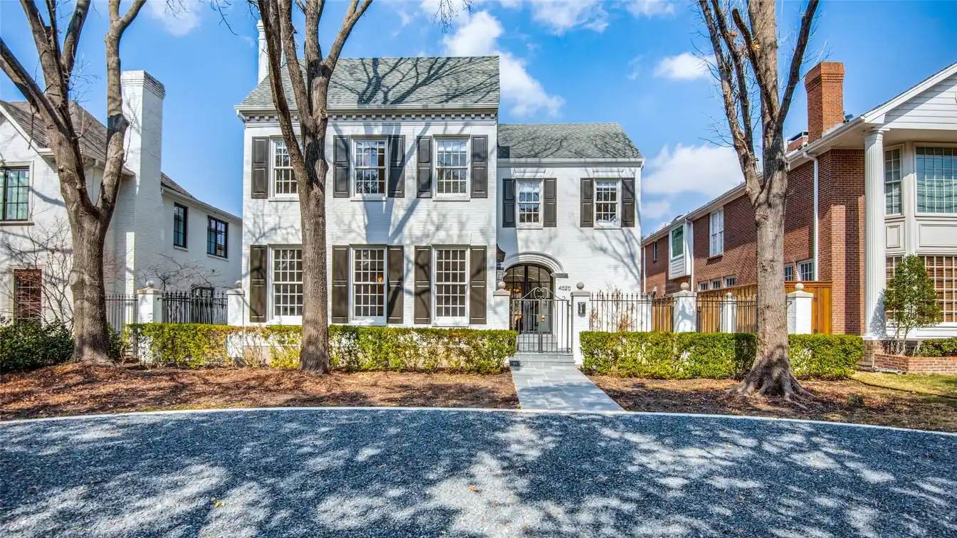Elegant Home on a Prime University Park Lot