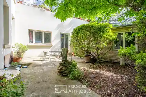 Creative Parisian Townhouse with Garden Workshop