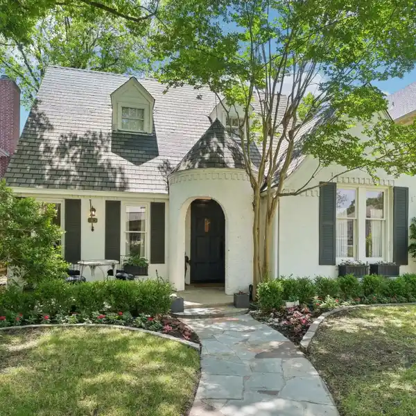 CHARMING TRADITIONAL TUDOR IN UNIVERSITY PARK