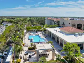 Beautiful Mercato Condominium
