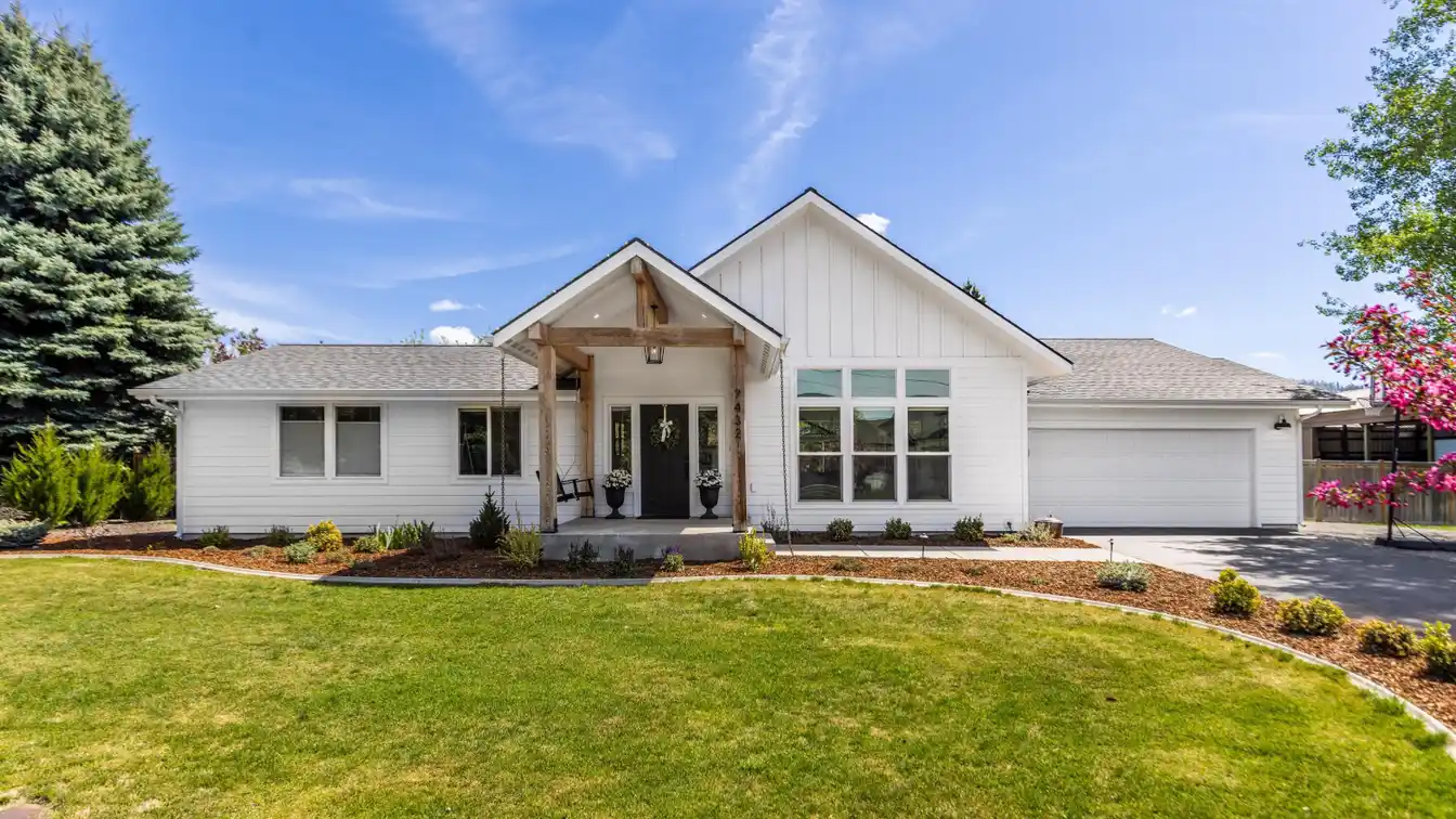 Fully Remodeled Home in Dalton Gardens
