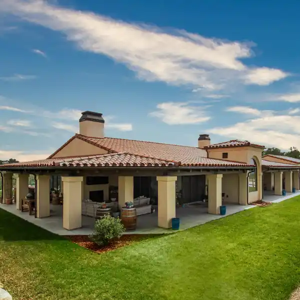 HILLTOP MEDITERRANEAN ESTATE ON 4.47 ACRES