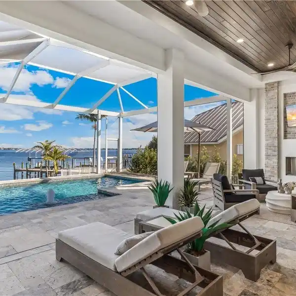 EXQUISITE COASTAL CONTEMPORARY MASTERPIECE