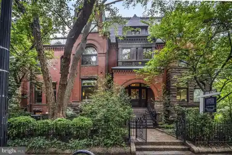 Architecturally Significant Home in Dupont Circle