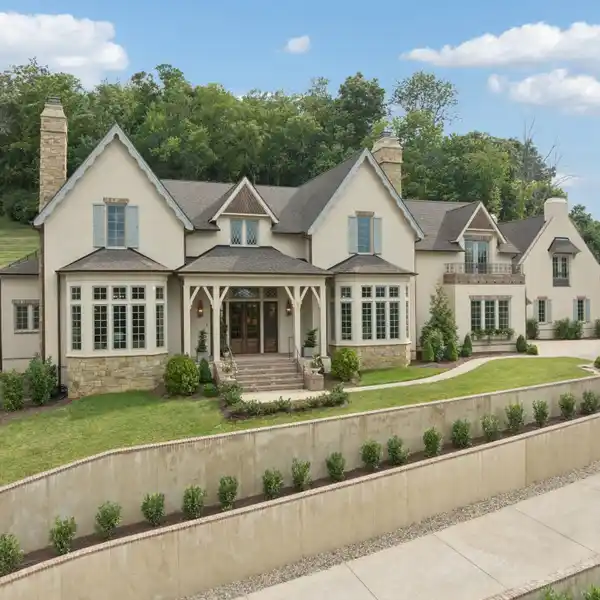 EUROPEAN COUNTRYSIDE-INSPIRED ESTATE