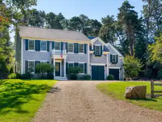 Ultimate Vineyard Getaway