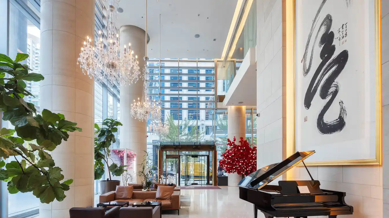 Unparalleled Luxury Living at the Shangri-la