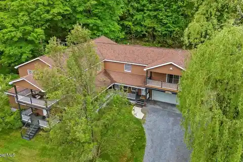 Large Home Steps from Lake George
