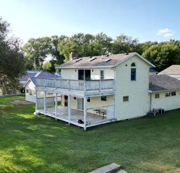 FABULOUS VIEWS ON LAKE ERIE